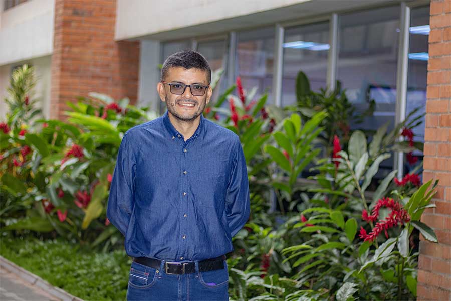 Alexander Meneses Jácome, director del Centro de Investigación en Bioeconomía Circular de la Universidad UNAB. / Foto Erika Díaz Rangel